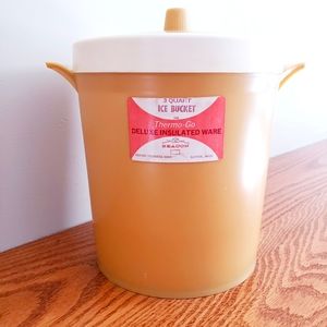 Vintage 3 Quart Ice Bucket